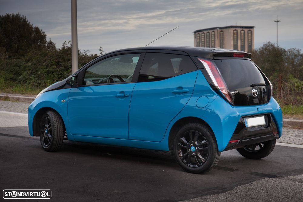 Toyota Aygo x-cite - 3