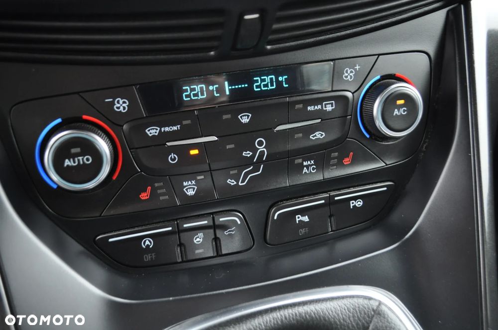 Ford Kuga 2.0 TDCi 4x4 ST-Line - 36
