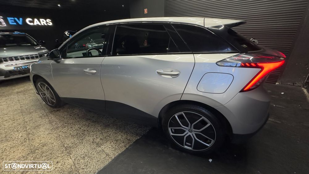 MG MG4 77 kWh Extended Range Luxury - 10