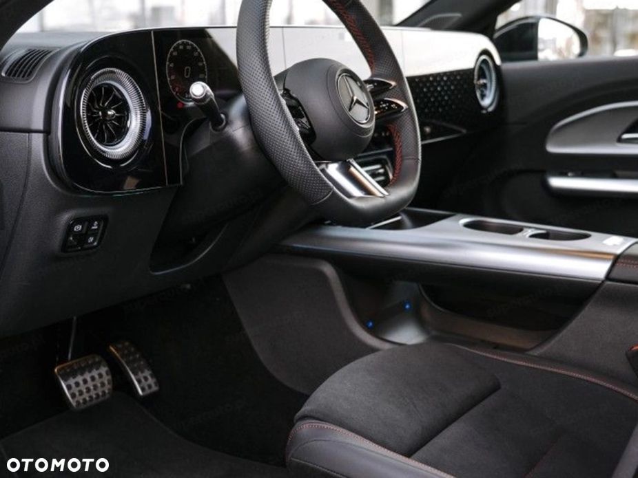 Mercedes-Benz CLA 200 mHEV 4-Matic 8G-DCT - 8