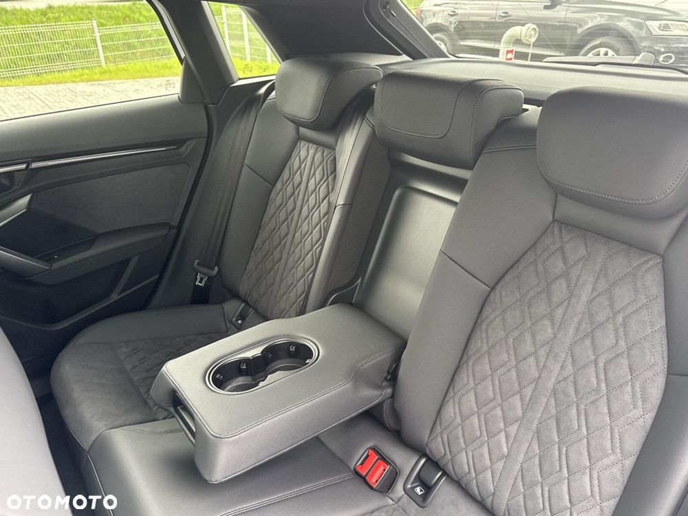 Audi RS3 Sportback - 16