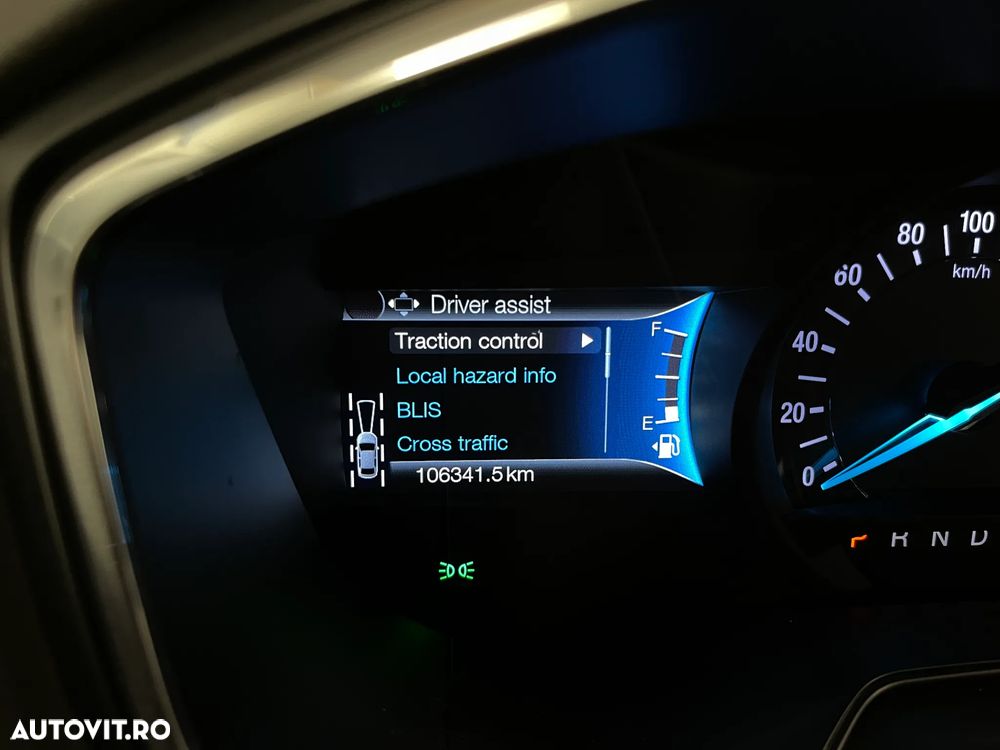 Ford Mondeo 2.0 HEV Titanium - 28