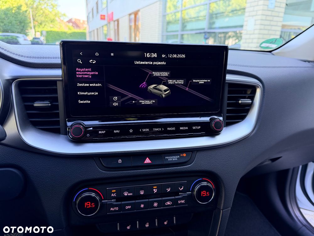 Kia Ceed 1.6 CRDi SCR L Business Line - 37