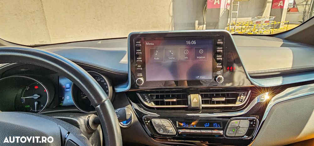 Toyota C-HR 1.8 HSD 122 CP 4x2 CVT Cult - 9