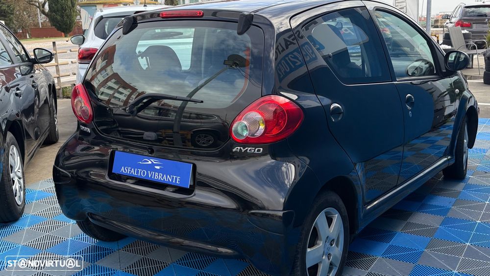 Toyota Aygo 1.0 + AC - 6