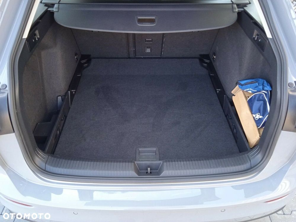 Volkswagen Golf 1.5 TSI EVO Life - 22