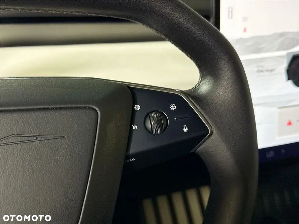 Tesla Cybertruck - 17