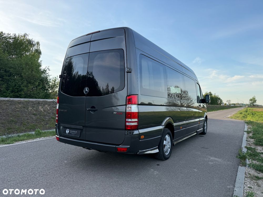 Mercedes-Benz Sprinter - 14