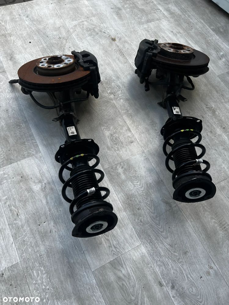 MACPHERSON ZAWIESZENIE AUDI Q3 5QF413031CH PRAWY LEWY - 2