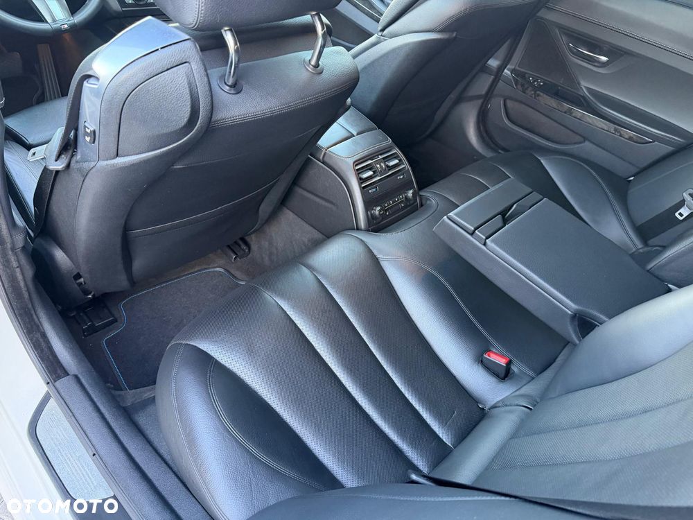 BMW Seria 6 640i xDrive - 34