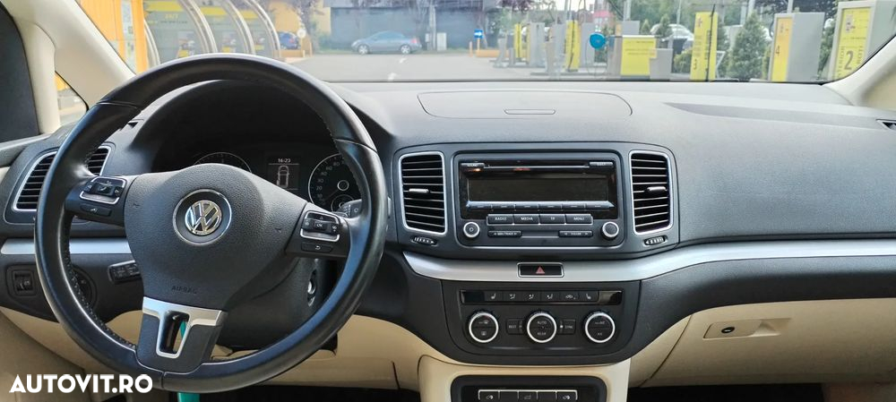 Volkswagen Sharan 2.0 TDI DSG BlueMotion Technology Highline - 10