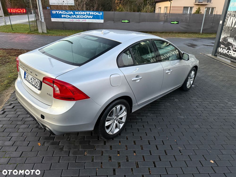 Volvo S60 D2 Drive-E R-Design Kinetic - 3