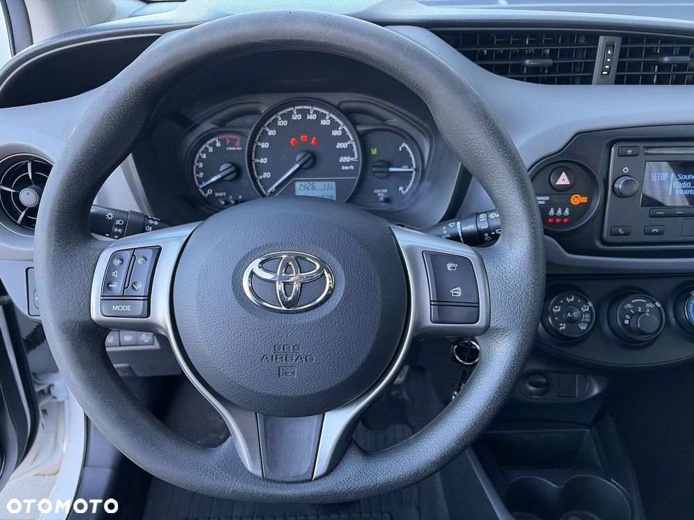 Toyota Yaris - 14
