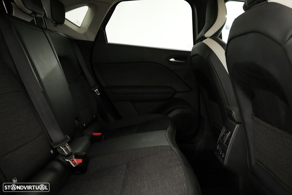 Renault Captur 1.0 TCe Techno Bi-Fuel - 24