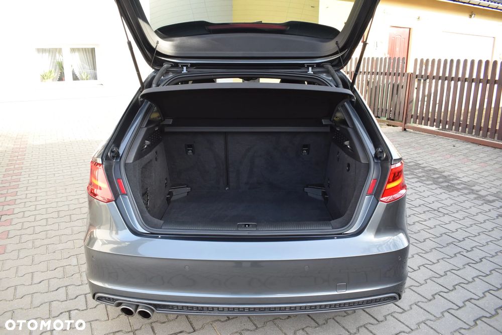 Audi A3 Sportback 2.0 TDI (clean diesel) S line Sportpaket - 12