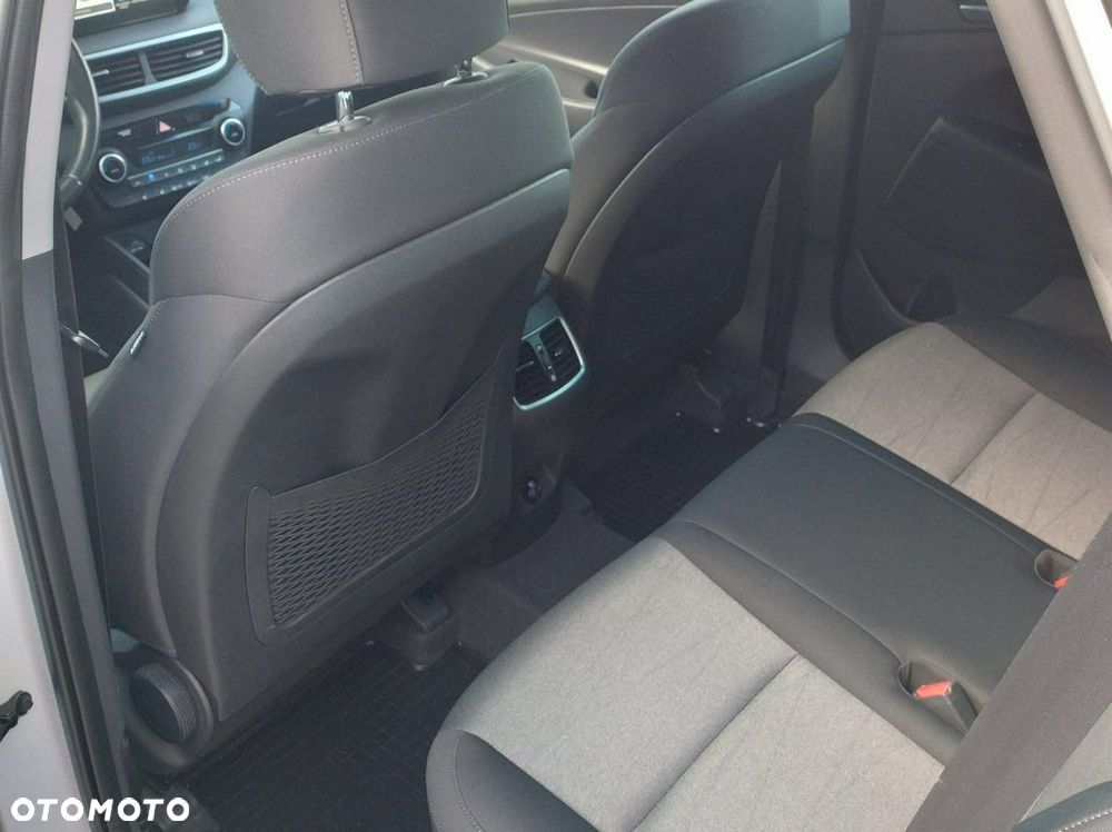 Hyundai Tucson - 16