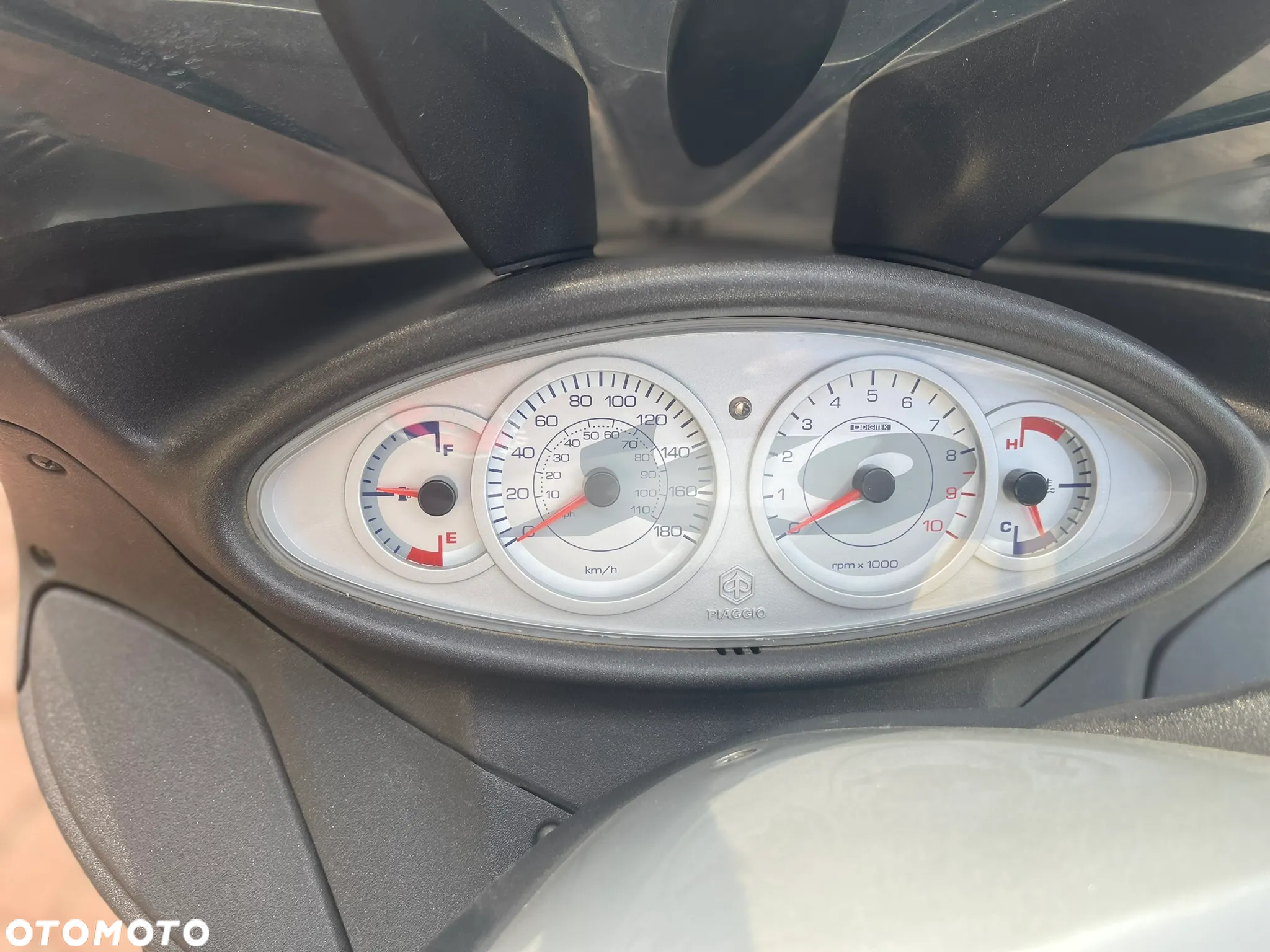 Piaggio X9 - 8