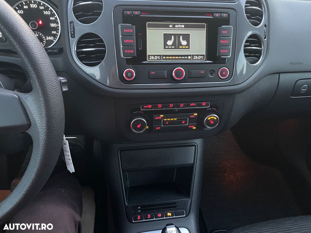 Volkswagen Tiguan - 29