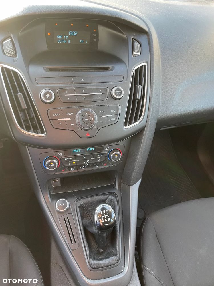 Ford Focus 1.6 Gold X - 15