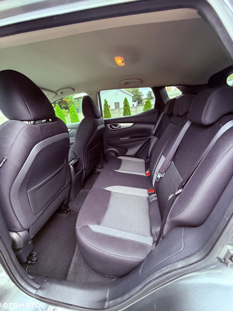 Nissan Qashqai 1.2 DIG-T N-Connecta EU6 - 12