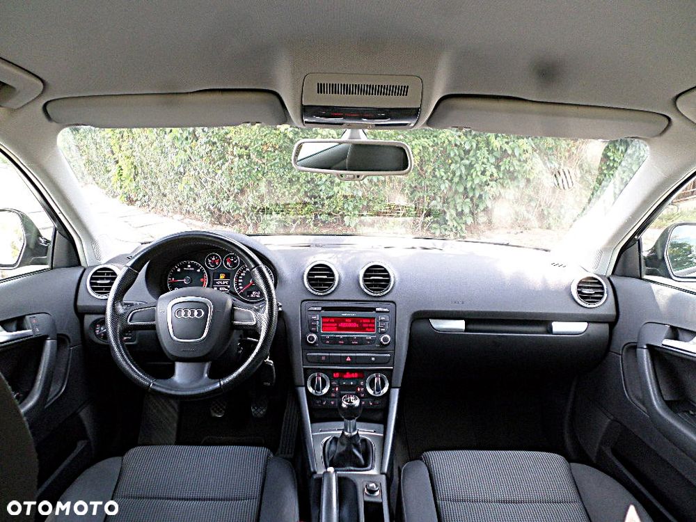 Audi A3 Sportback 2.0 TDI DPF Ambiente - 7