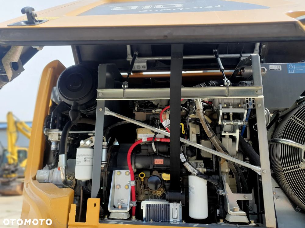 Liebherr A910 Compact - 14