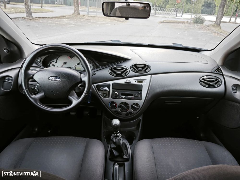 Ford Focus - 8