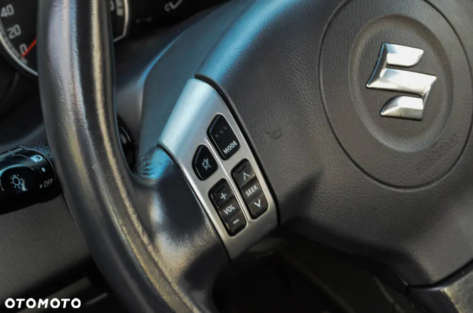 Suzuki Swift 1.3 4x4 Comfort - 32