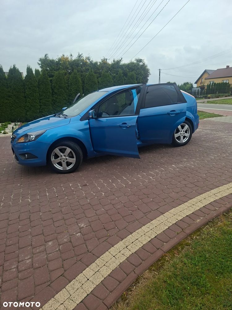 Ford Focus 2.0 16V Trend - 5