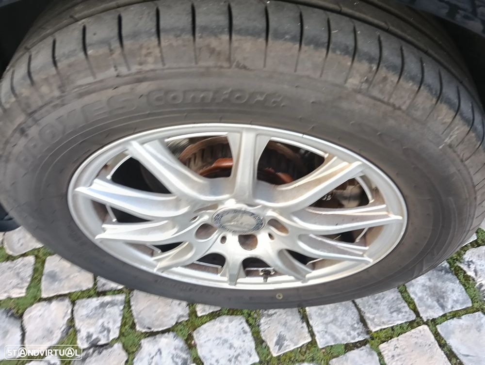 Mercedes-Benz C 200 - 14