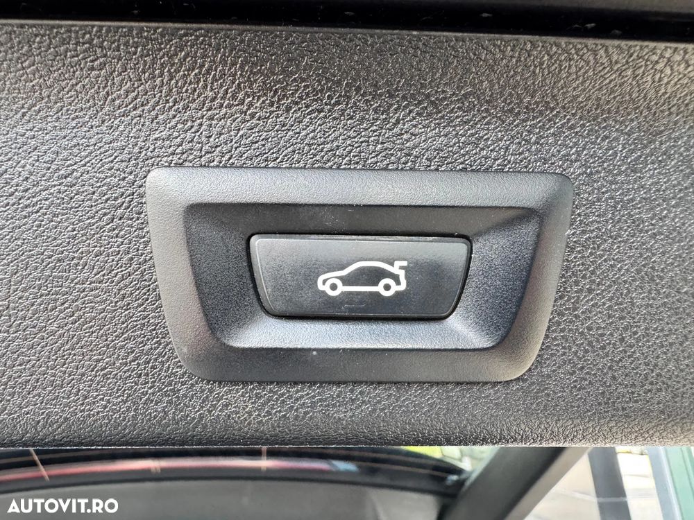 BMW Seria 5 530e xDrive Touring Aut. - 21