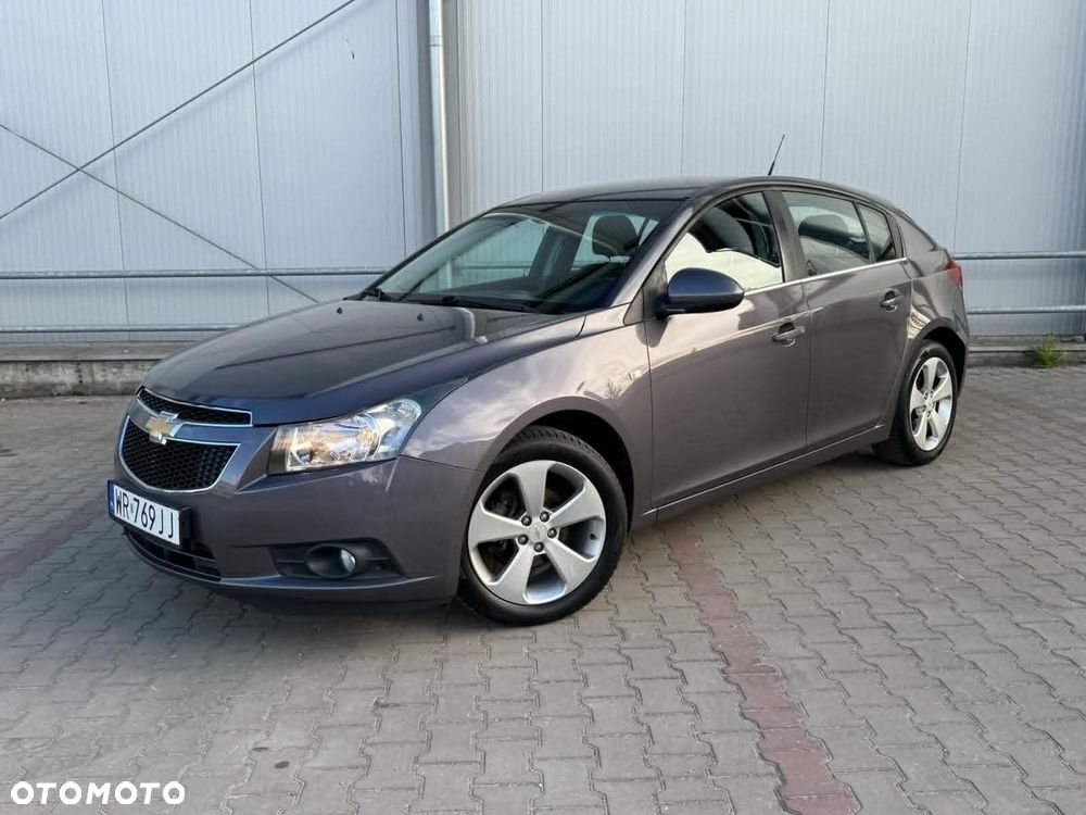 Chevrolet Cruze 1.8 LTZ - 19
