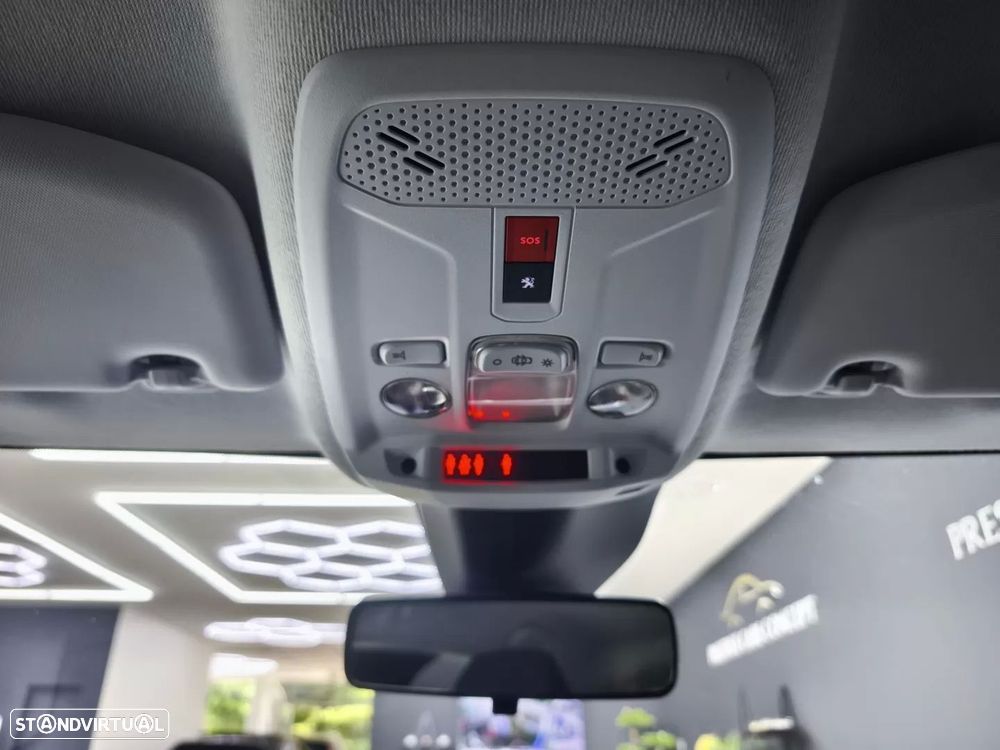 Peugeot 208 1.2 PureTech Allure Pack EAT8 - 42