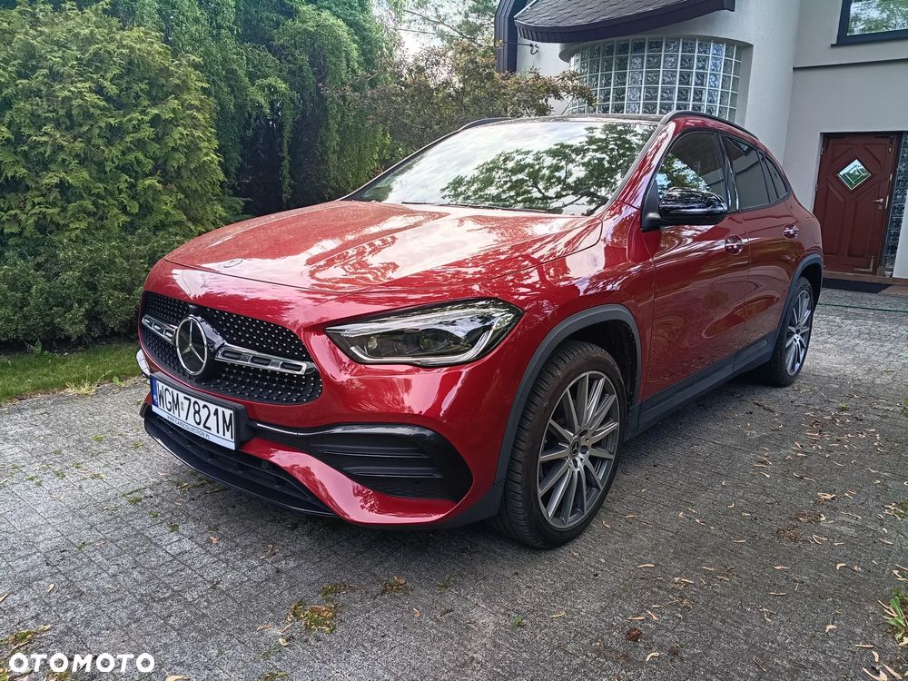 Mercedes-Benz GLA - 27