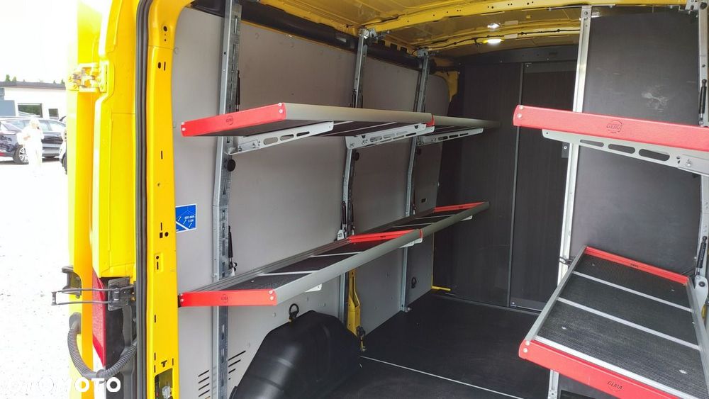 Ford Transit - 23