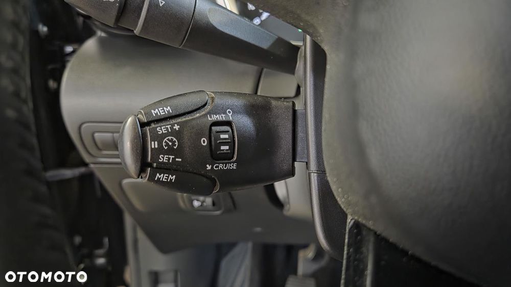 Citroën C3 Aircross 1.2 PureTech Shine S&S - 26