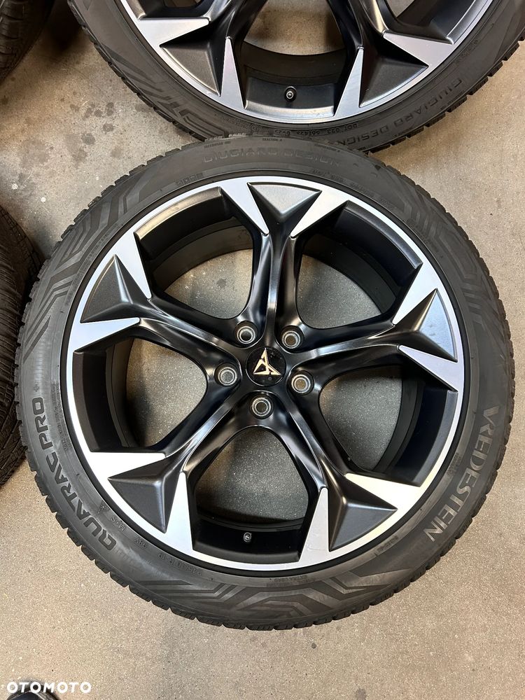 4 koła aluminiowe wielosezonowe Cupra Formentor 19" opony Vredestein 245/40/19 98Y 2025r. - 3