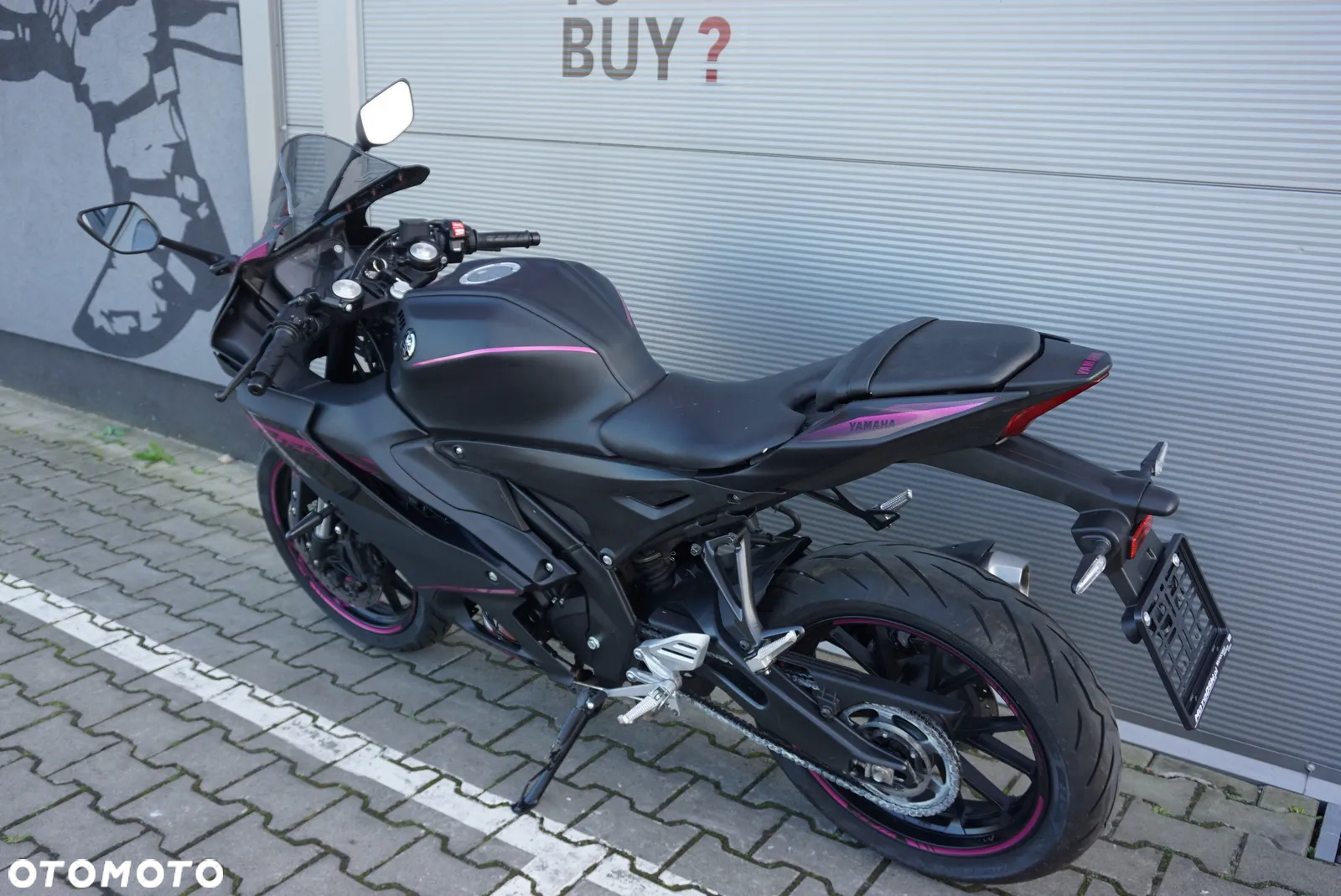 Yamaha YZF - 13