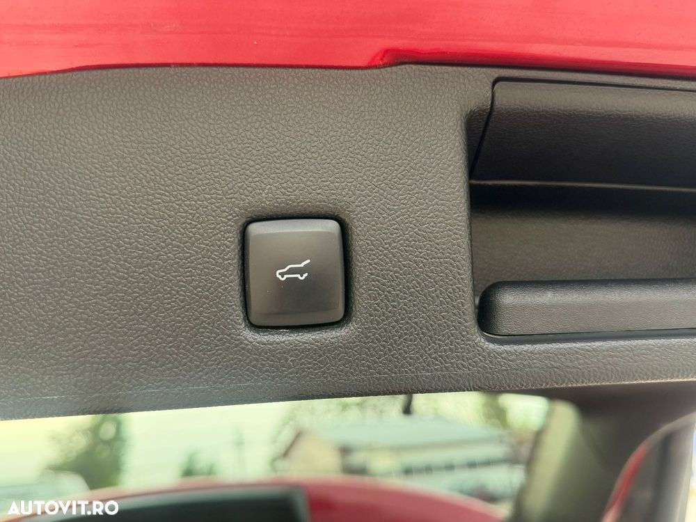 Ford Kuga - 25