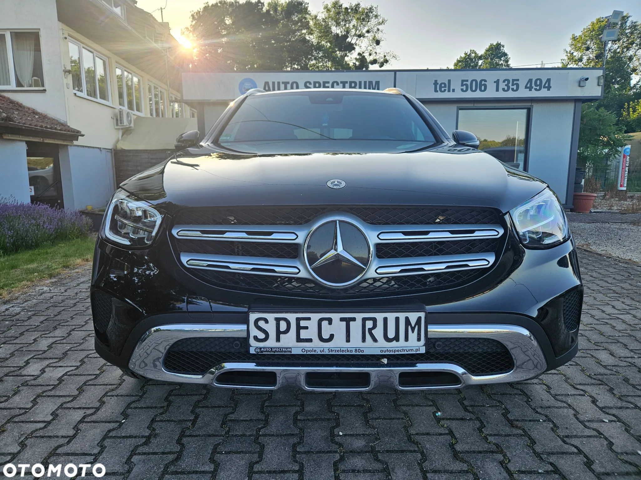 Mercedes-Benz GLC 300 e 4-Matic - 3