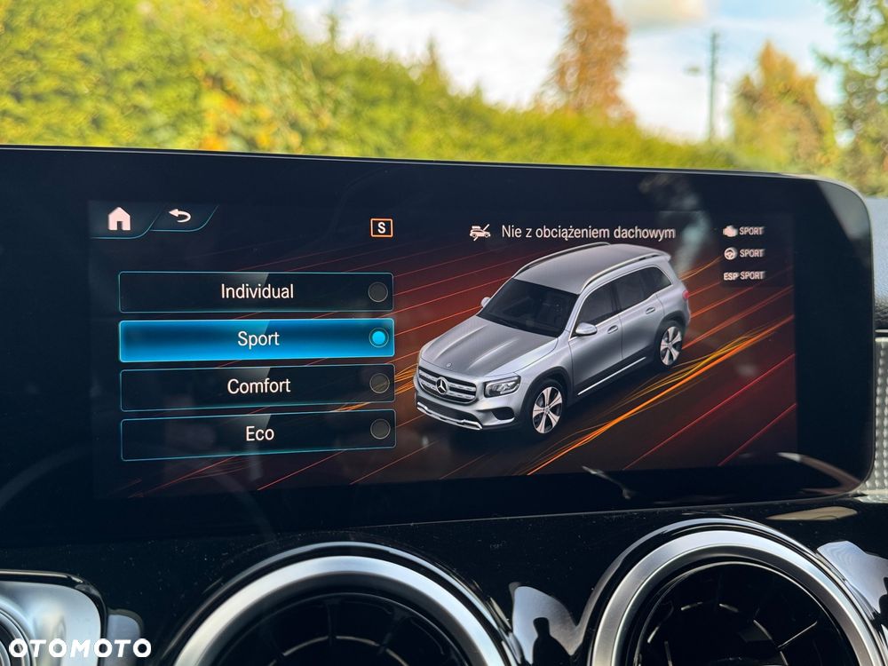 Mercedes-Benz GLB 200 d 8G-DCT Progressive Advanced - 37