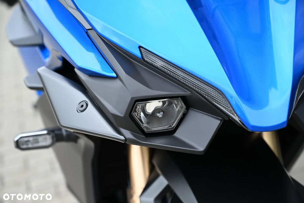 Suzuki GSX 1000 - 14