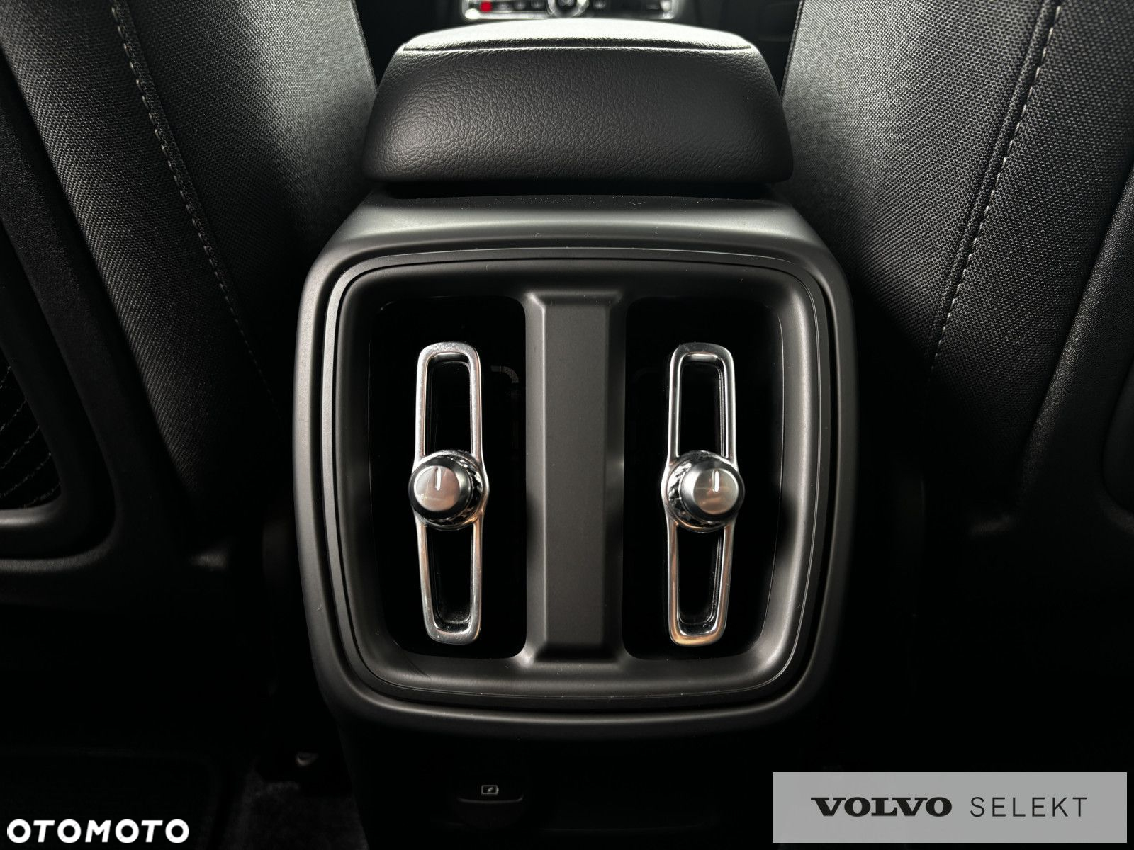 Volvo XC 40 - 21