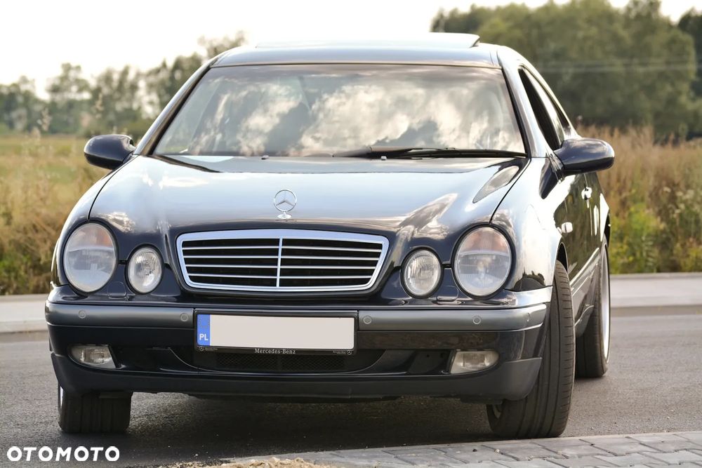 Mercedes-Benz CLK - 14