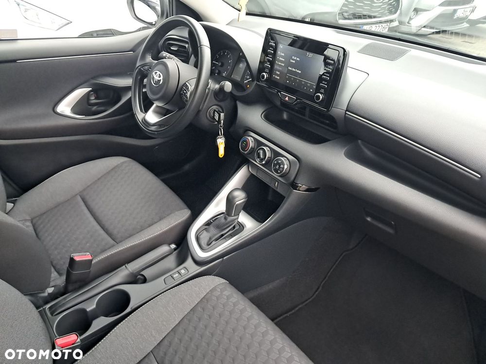 Toyota Yaris 1.5 Comfort CVT - 9