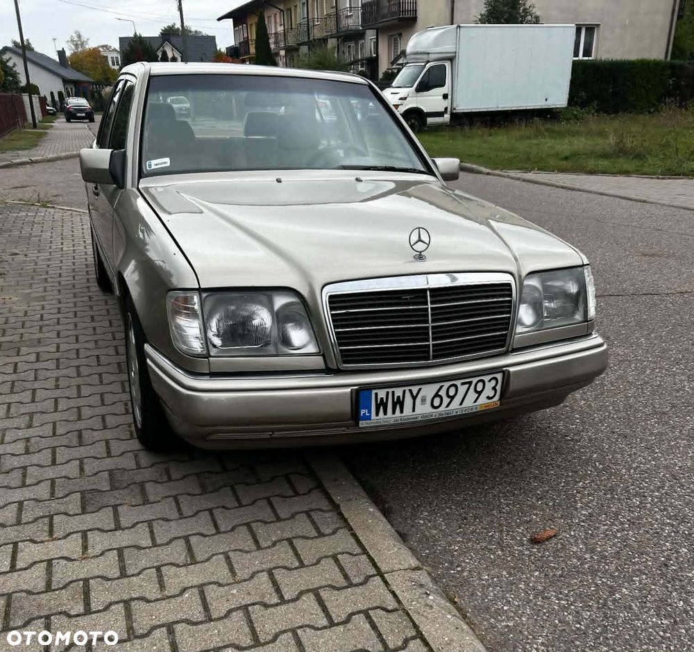 Mercedes-Benz Klasa E - 1