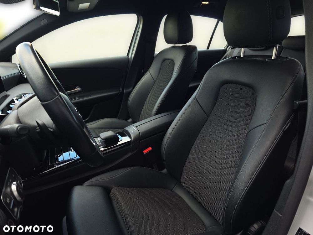 Mercedes-Benz Klasa A 200 Style 7G-DCT - 10