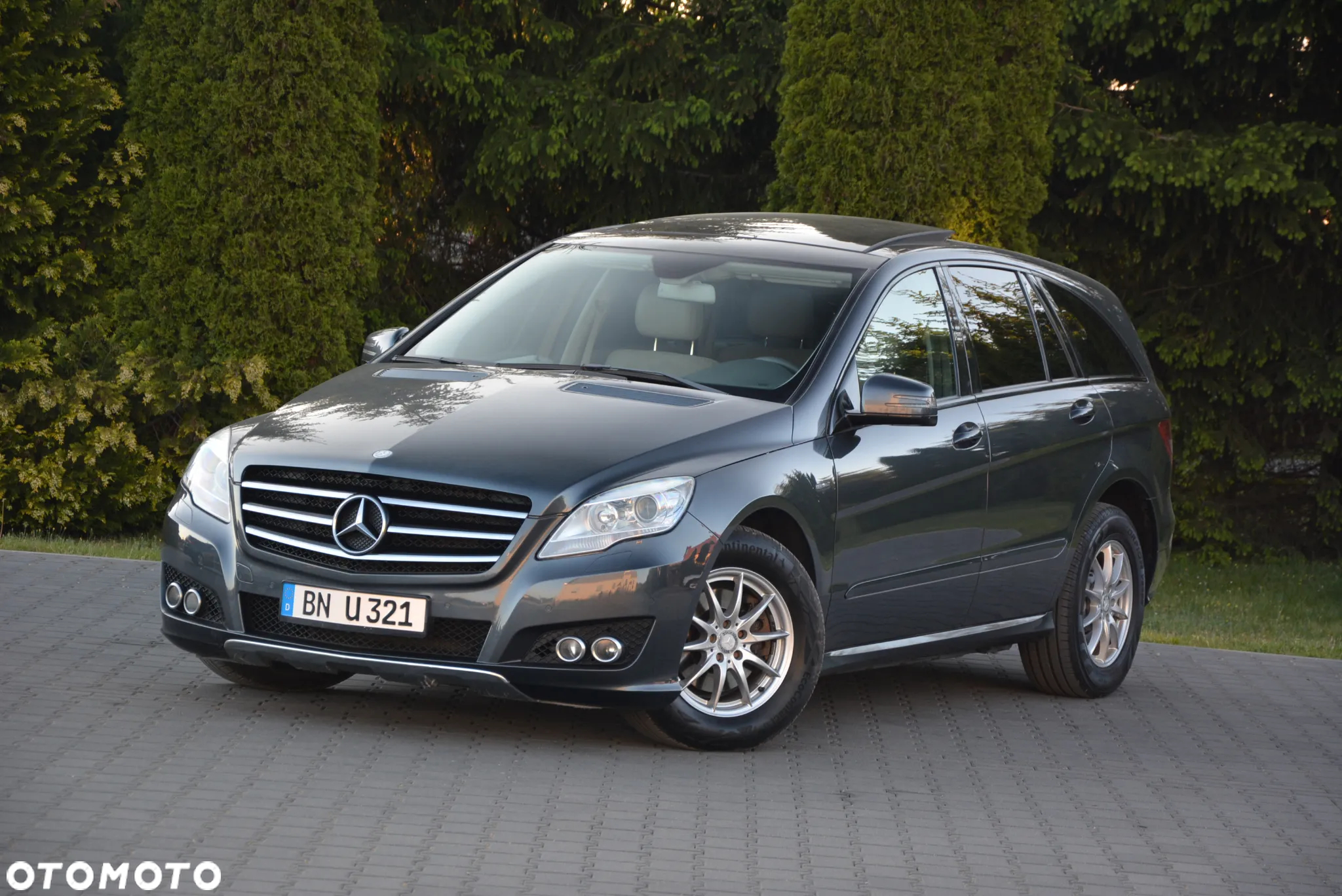 Mercedes-Benz Klasa R 300 CDI DPF BlueEFFICIENCY 7G-TRONIC - 2