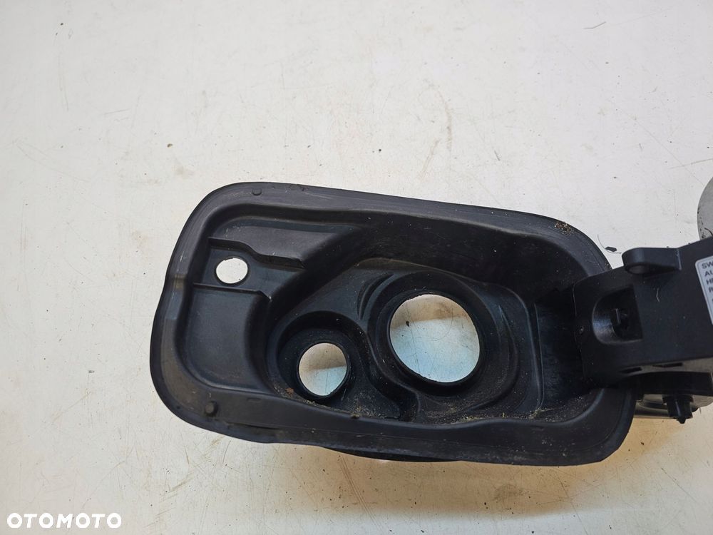 KLAPKA WLEWU PALIWA AUDI A4 B9 8W0809906A LS9R - 4