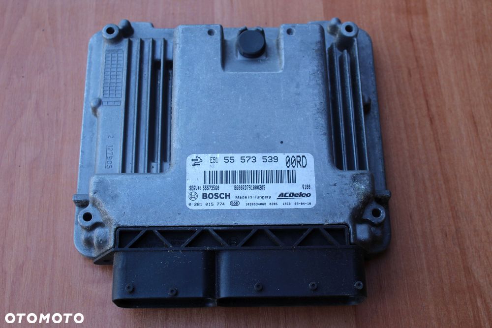 STEROWNIK KOMPUTER SILNIKA OPEL INSIGNIA 2.0 CDTI  55573539 0281015774
